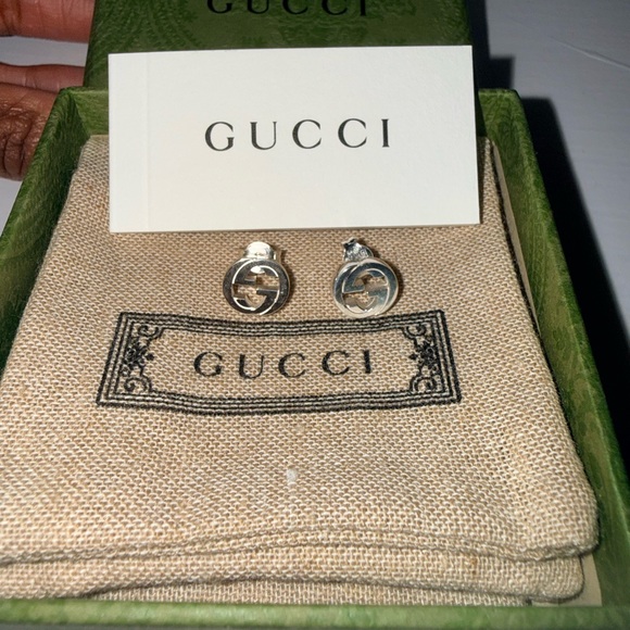 Authenric: Gucci Silver Earrings - Picture 2 of 5